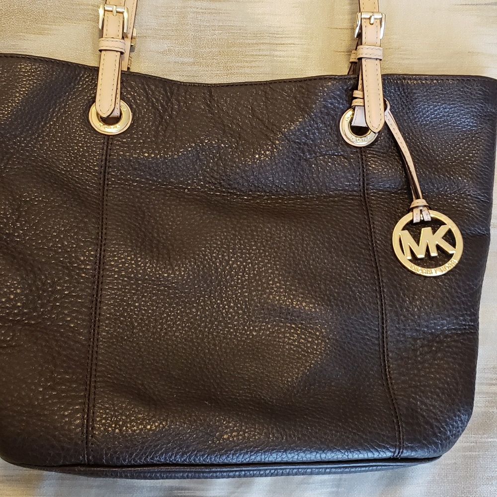 MK purse - Picture 1 of 4